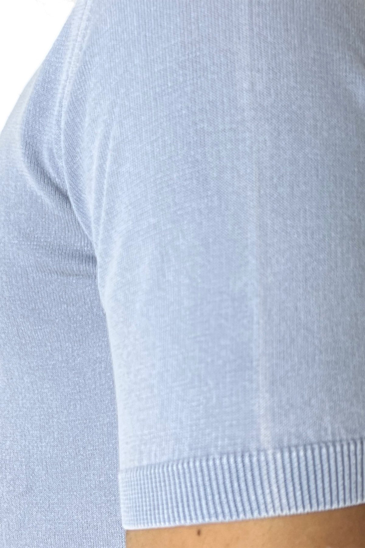Maglioncino da uomo Celeste mezze maniche 100% cotone stone wash di filo finezza 14 tinta unita