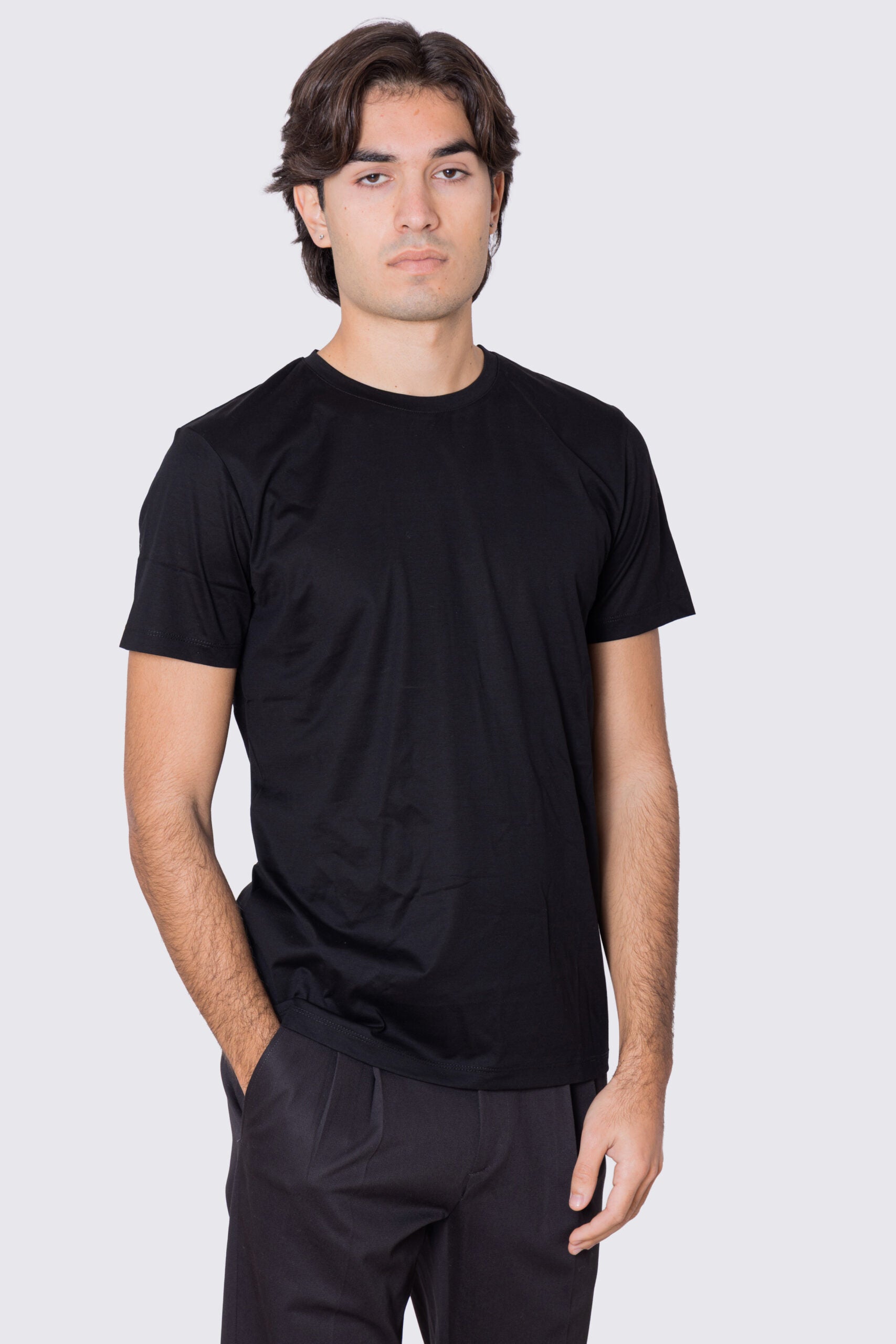 T-shirt da uomo filo di scozia nera 100% cotone slim fit tinta unita Made In Italy..
