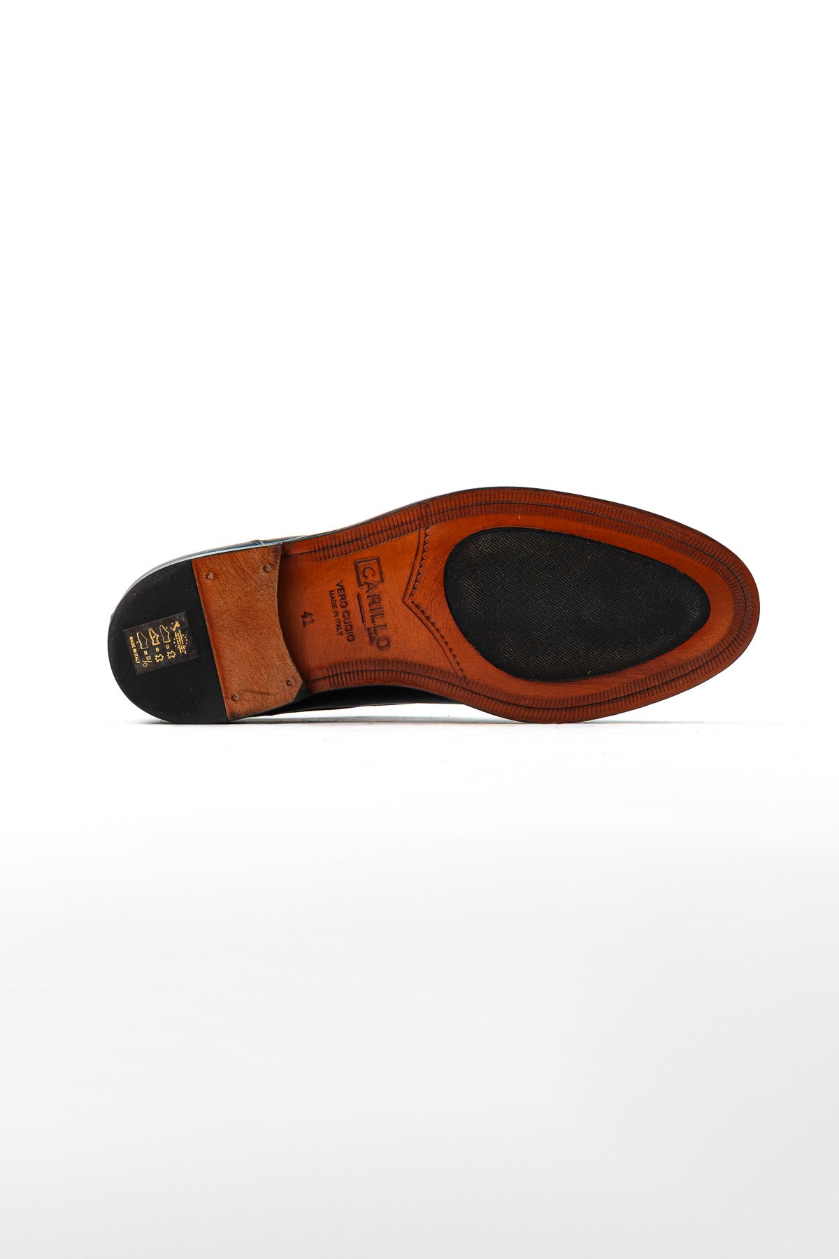 Scarpe stringate da uomo nere modello derby in vera pelle con chiusura lacci e suola in cuoio