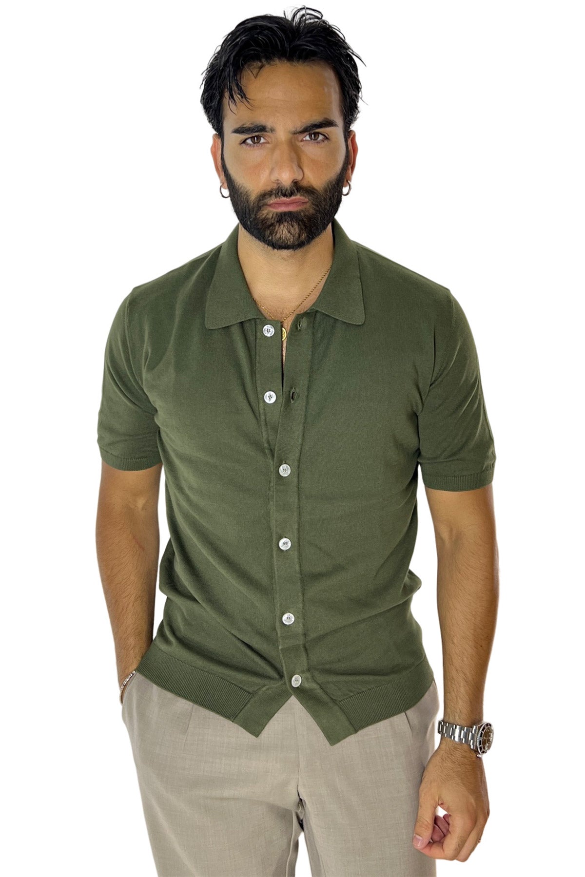 Polo da uomo verde militare  mezze maniche 100% cotone di filo finezza 14 con bottoni in chisura