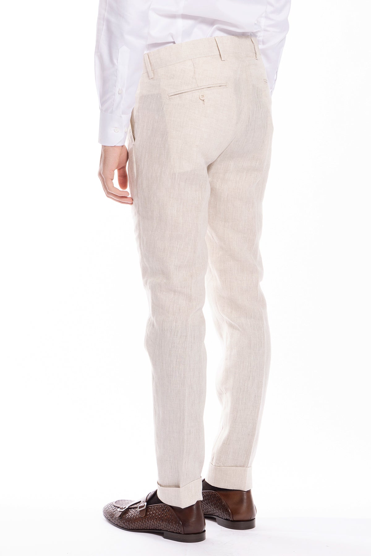 Pantalone uomo beige di lino 100%  tasca america con una pinces e risvolto 4cm