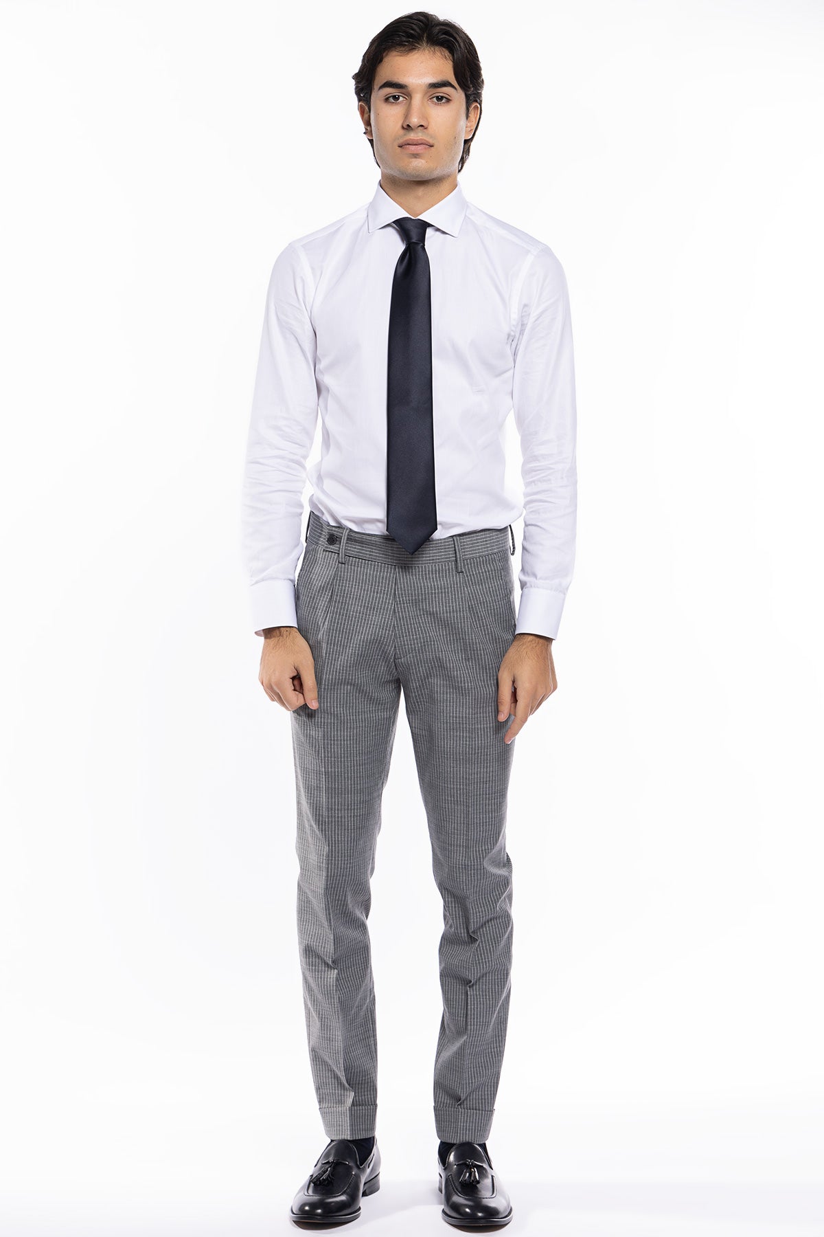 Pantalone uomo grigio fresco lana fantasia riga bianca tasca america con una pinces e risvolto 4cm