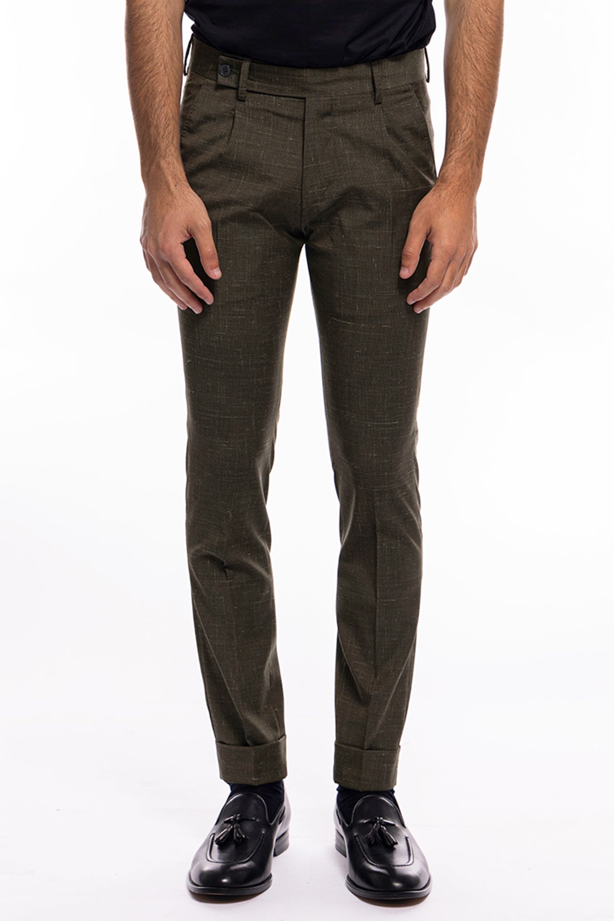 Pantalone uomo verde extra slim militare pied de poule fresco lana tasca america con una pinces e risvolto 4cm.