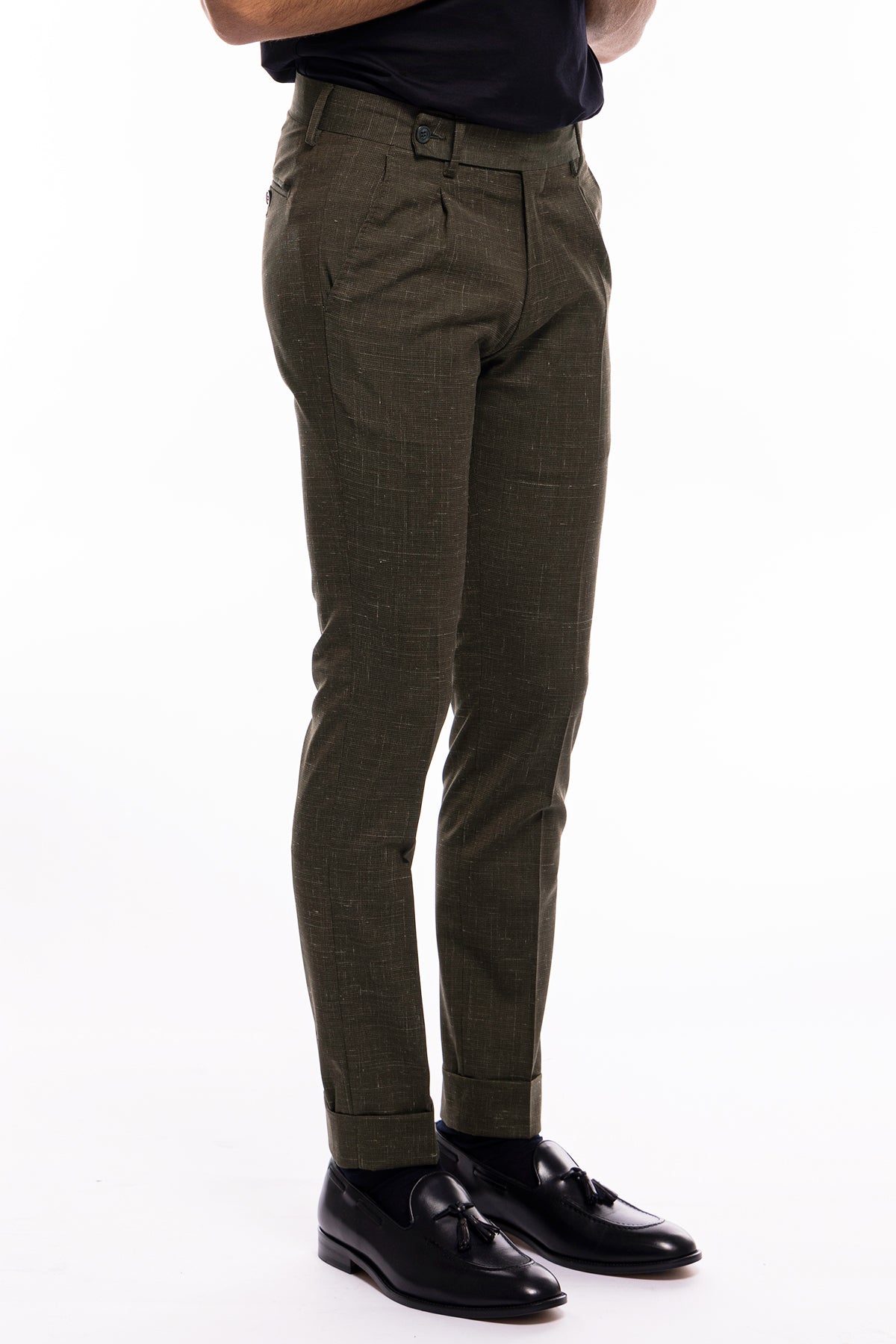 Pantalone uomo verde extra slim militare pied de poule fresco lana tasca america con una pinces e risvolto 4cm.