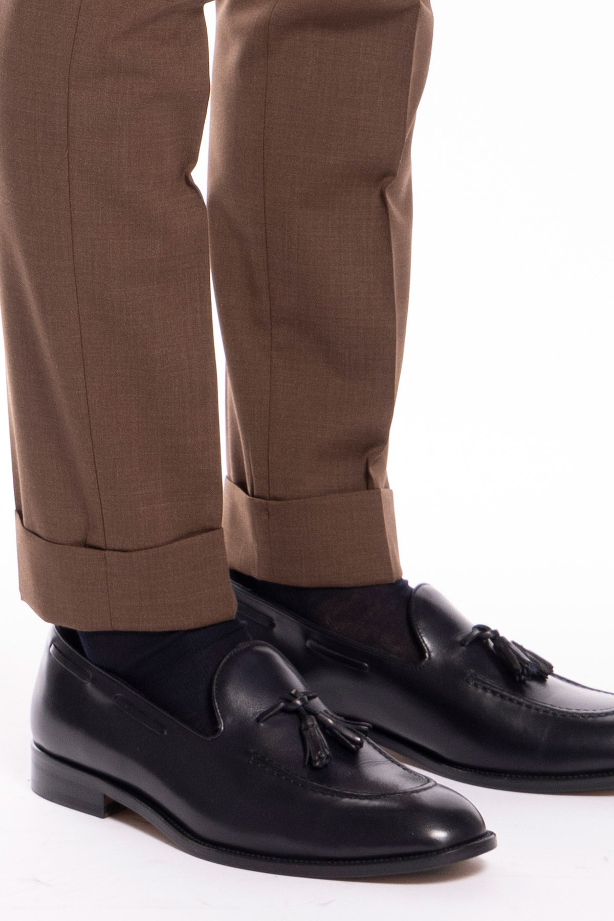 Pantalone uomo Marrone fresco lana tasca america con una pinces e risvolto 4cm