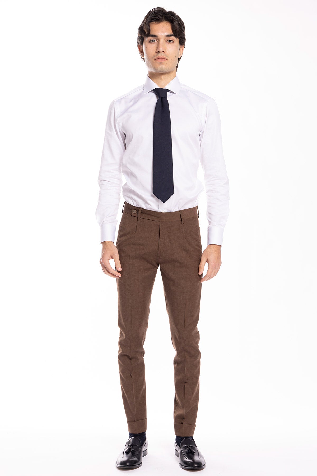 Pantalone uomo Marrone fresco lana tasca america con una pinces e risvolto 4cm