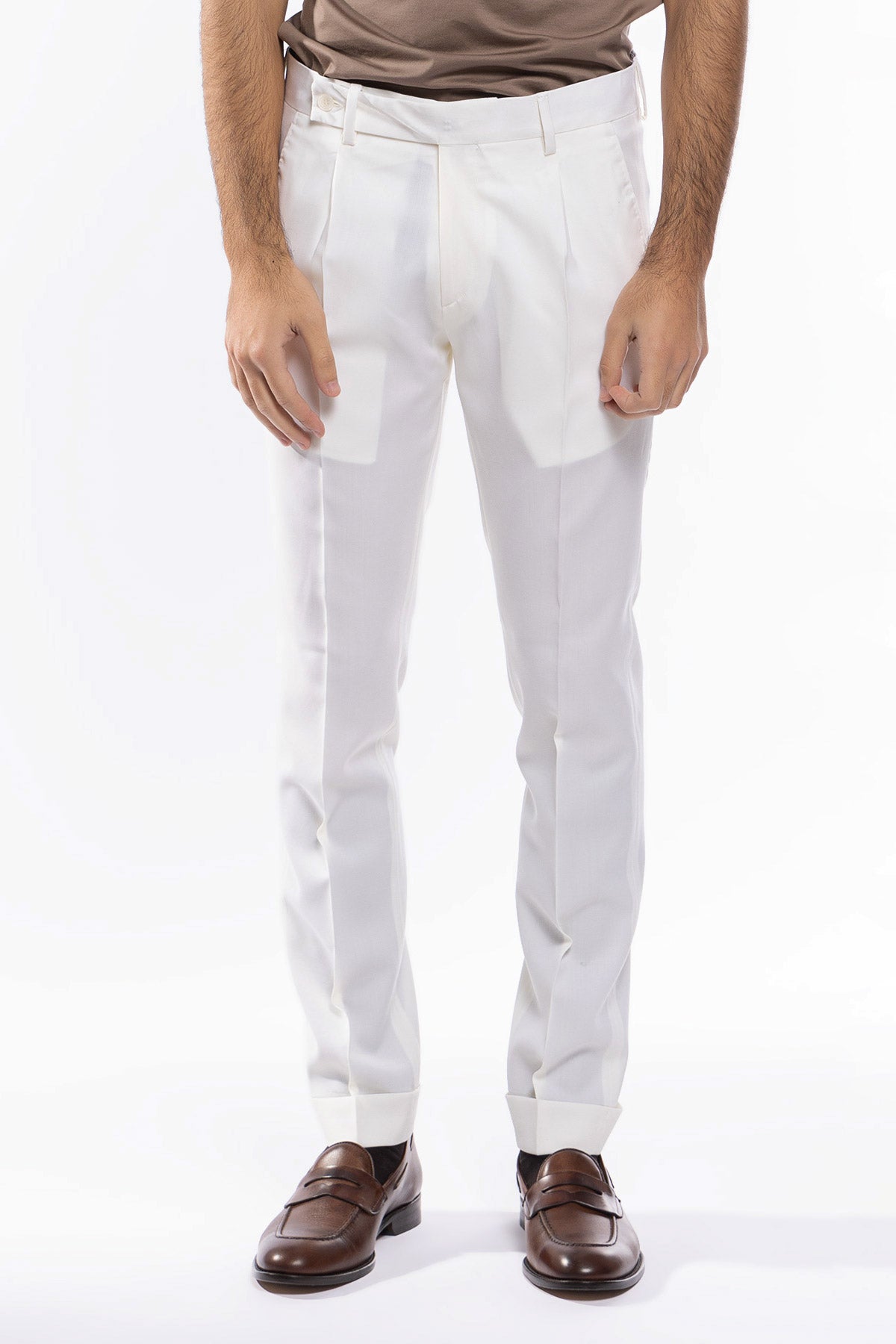 Pantalone uomo Bianco fresco lana super 130's  tasca america con una pinces e risvolto 4cm