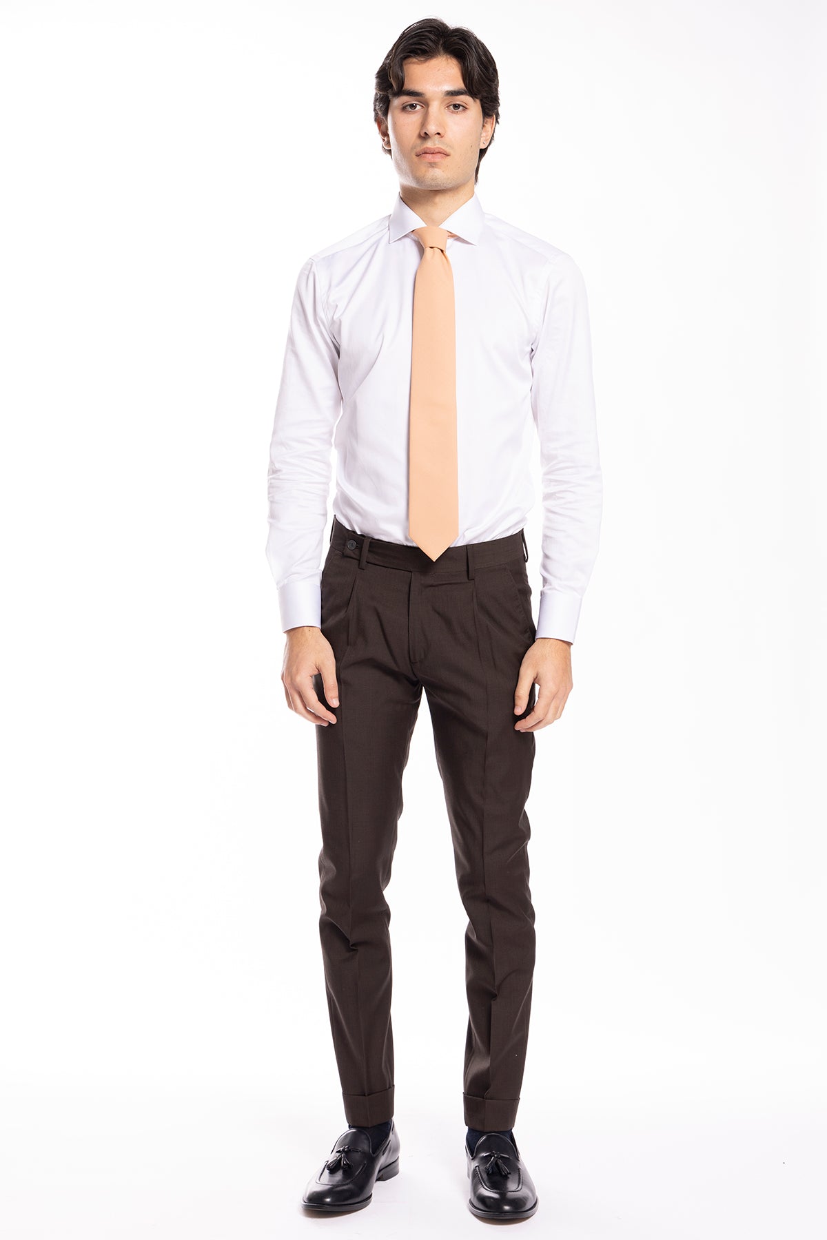 Pantalone uomo Marrone fresco lana super 120's Holland & Sherry tasca america con una pinces e risvolto 4cm