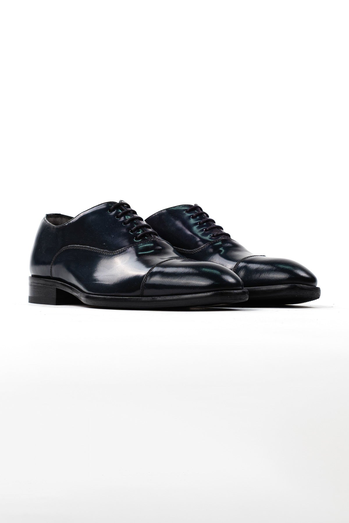 Scarpe stringate da uomo navy blu modello oxford in vera pelle con chiusura lacci e suola in cuoio