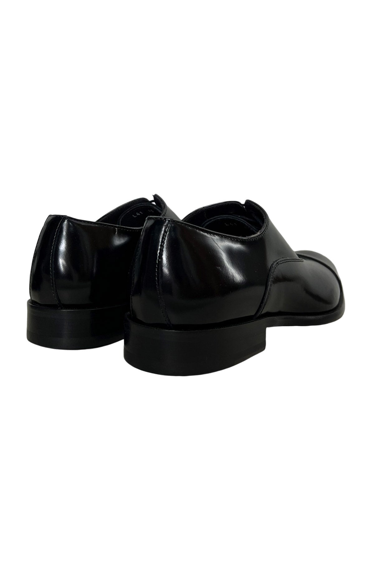 Scarpe stringate da uomo Nere modello oxford in vera pelle con chiusura lacci e suola in cuoio