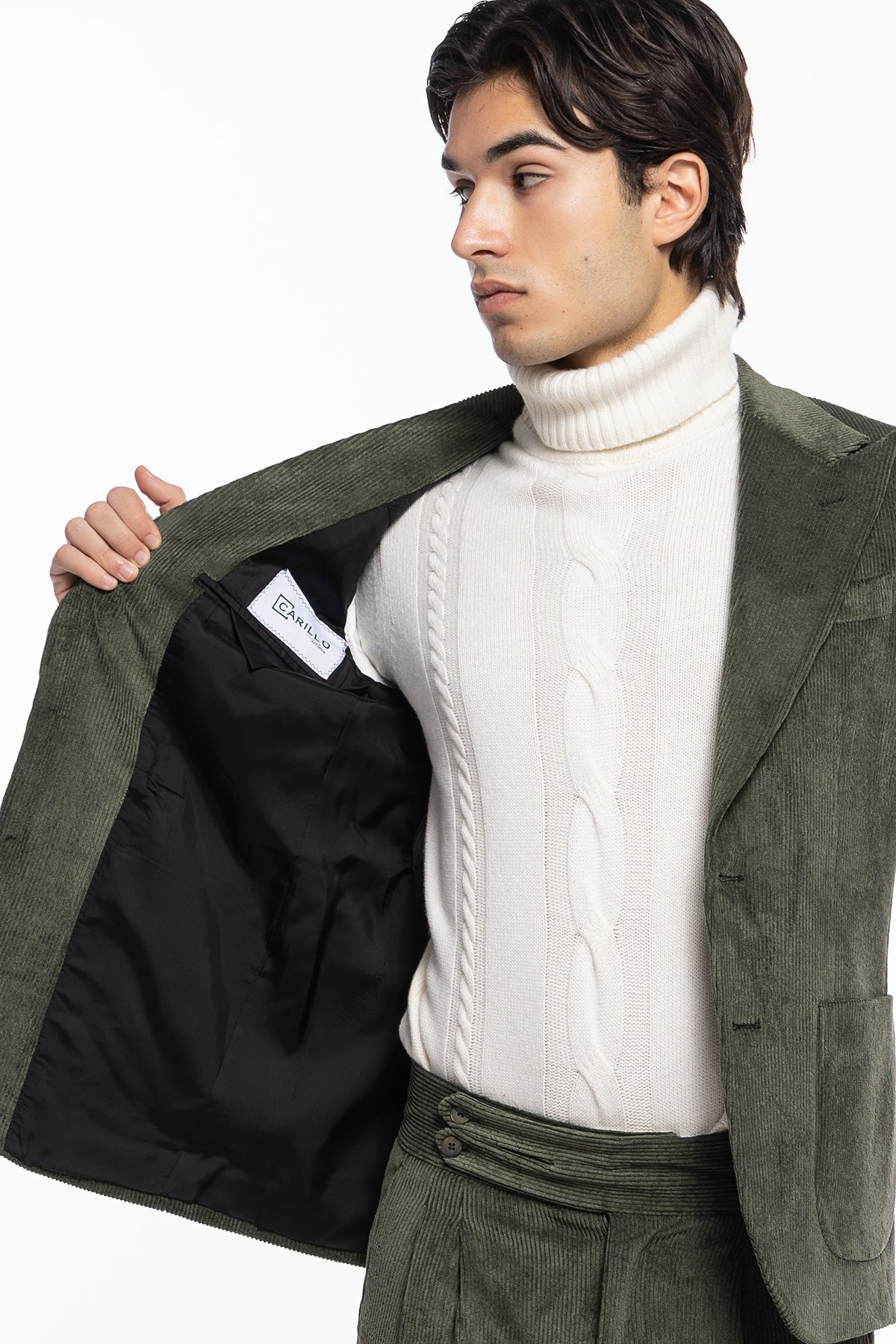Giacca uomo monopetto verde militare in velluto a costine strette Rever a lancia tasche a toppe