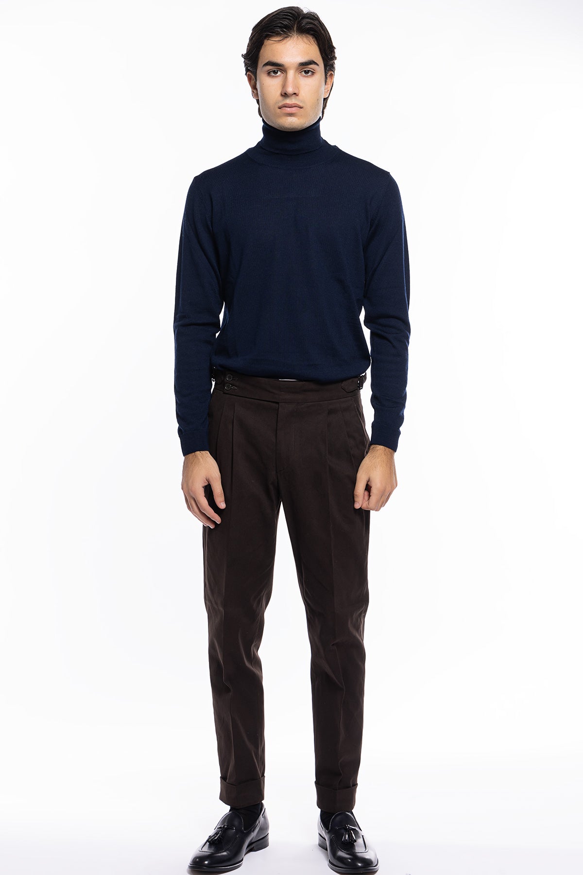 Pantalone uomo marrone vita alta tasca america in cotone con doppia pinces e fibbie laterali