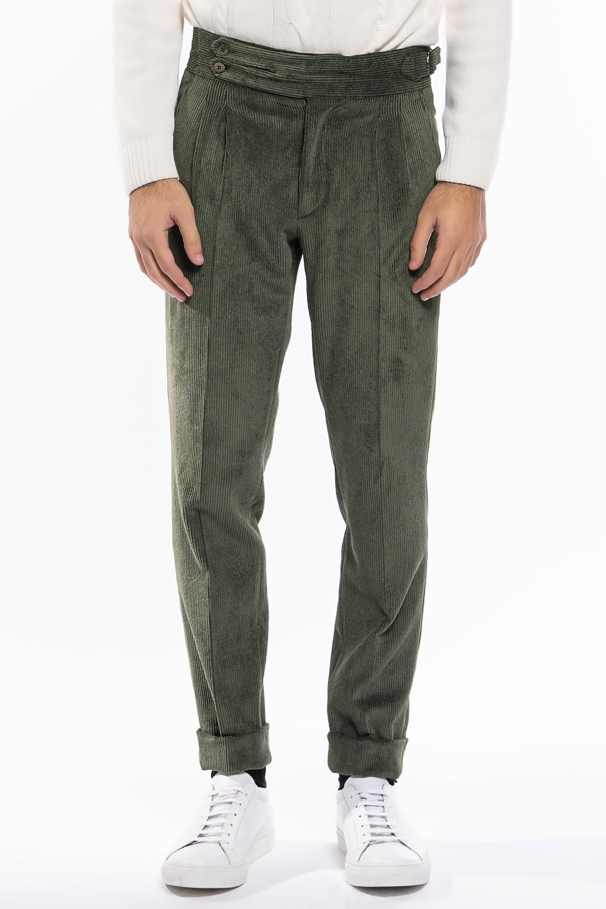 Pantalone uomo verde militare vita alta biforcato doppia pinces in velluto a costine strette