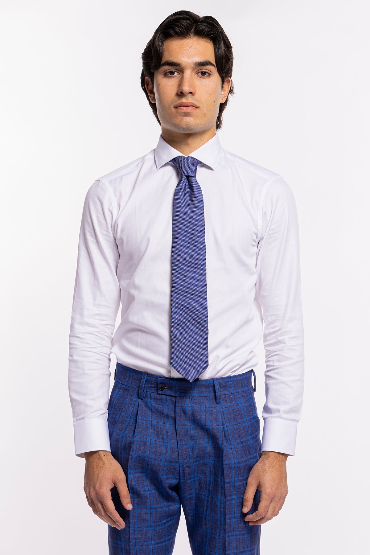 Cravatta uomo bluette fantasia quadri bianchi piccoli 9cm da cerimonia elegante pura seta