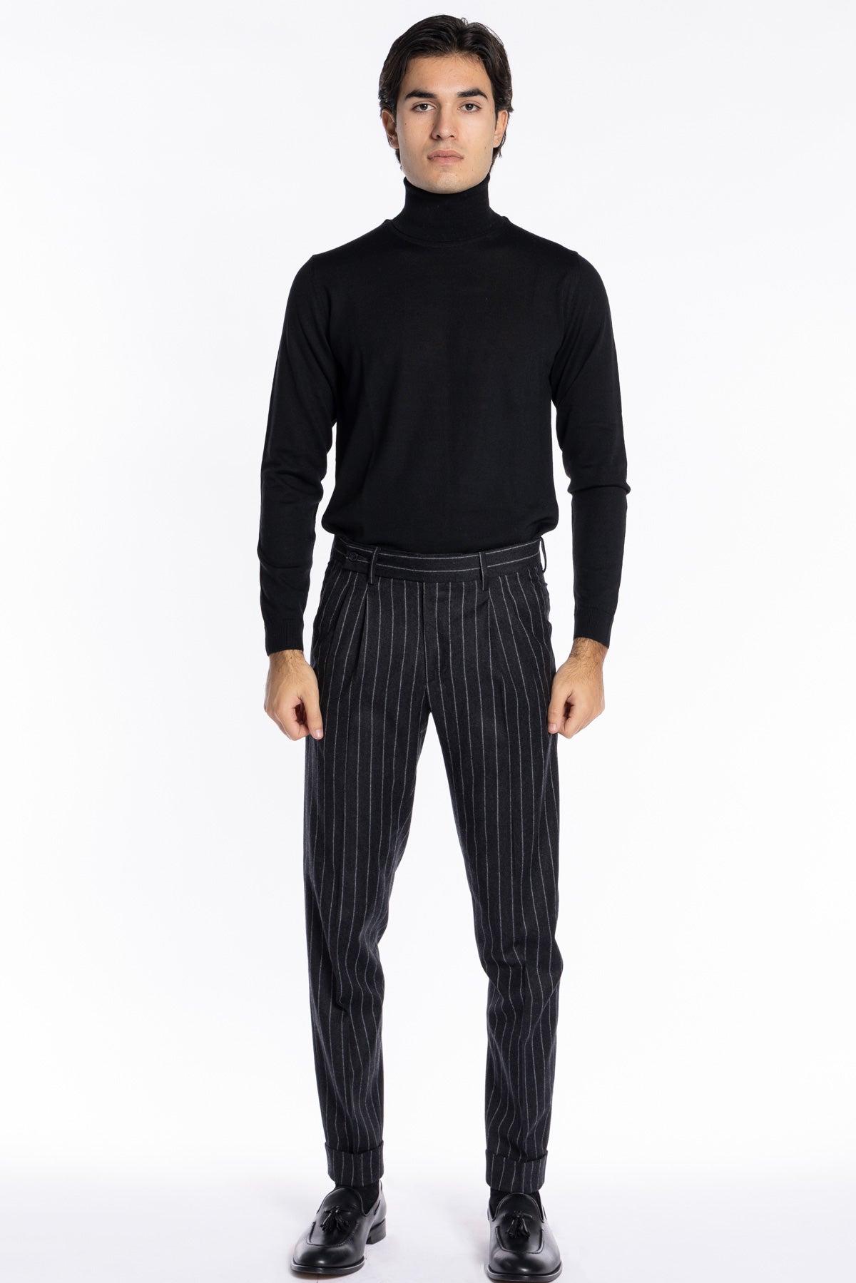 Pantalone uomo nero gessato in lana e cashmere chiusura prolungata doppia pinces Bristol Tessuti Napoli