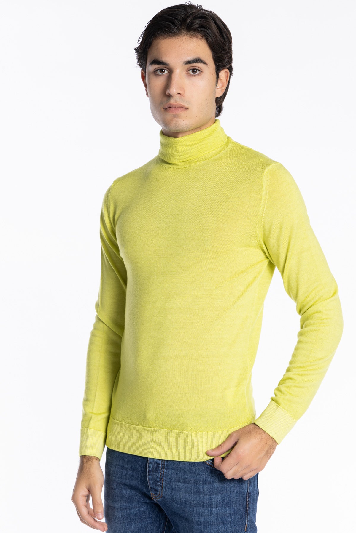 Maglione da uomo collo alto giallo lime lana merinos effetto stone wash maniche lunghe