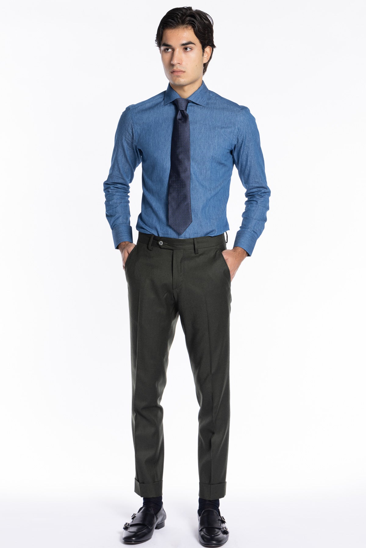 Pantalone uomo verde militare tasca america in lana e cashmere Bristol Tessuti Napoli slim fit con risvolto di 5cm