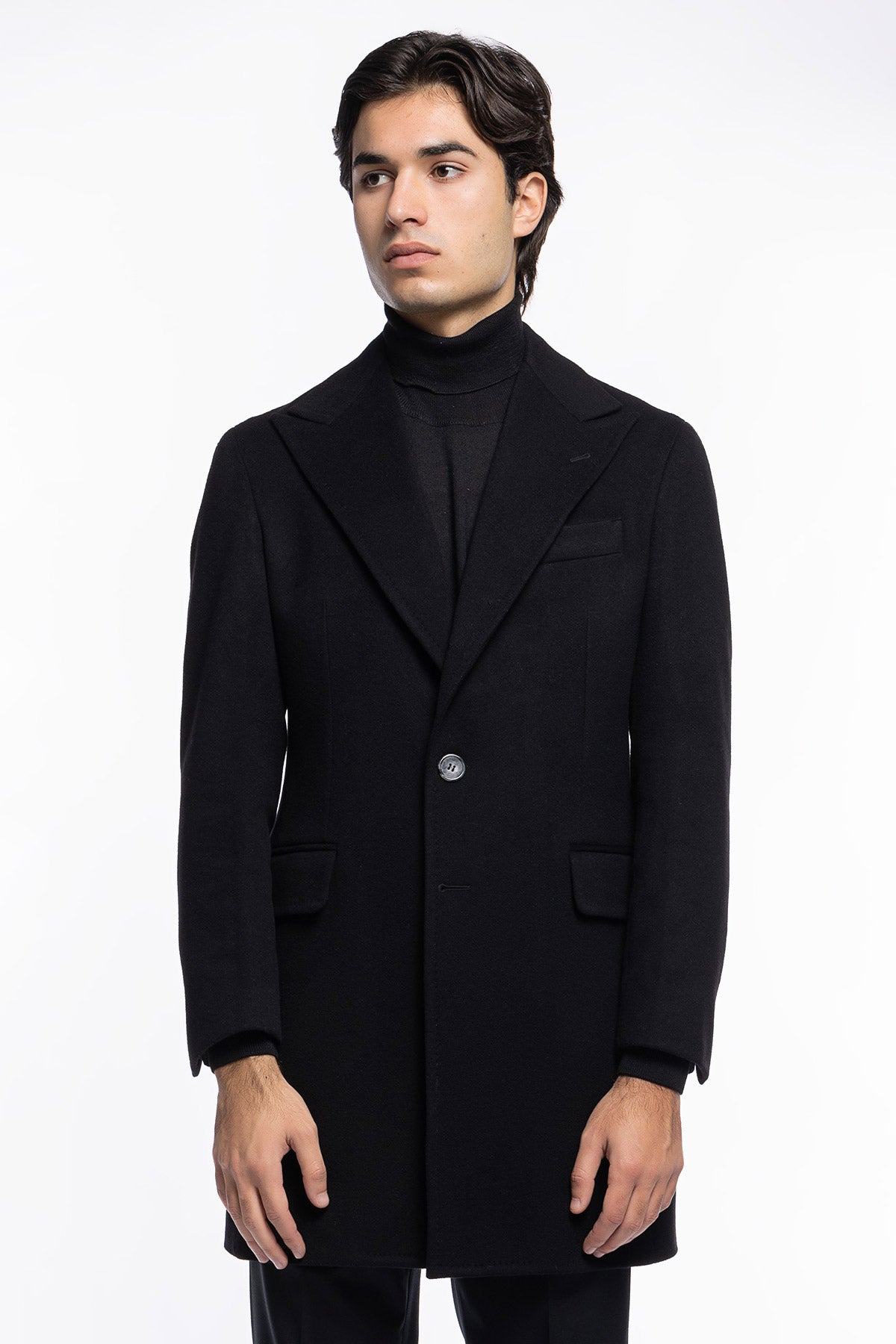 Cappotto uomo nero monopetto in lana e cashmere Bristol Tessuti Napoli rever 13cm con martingala