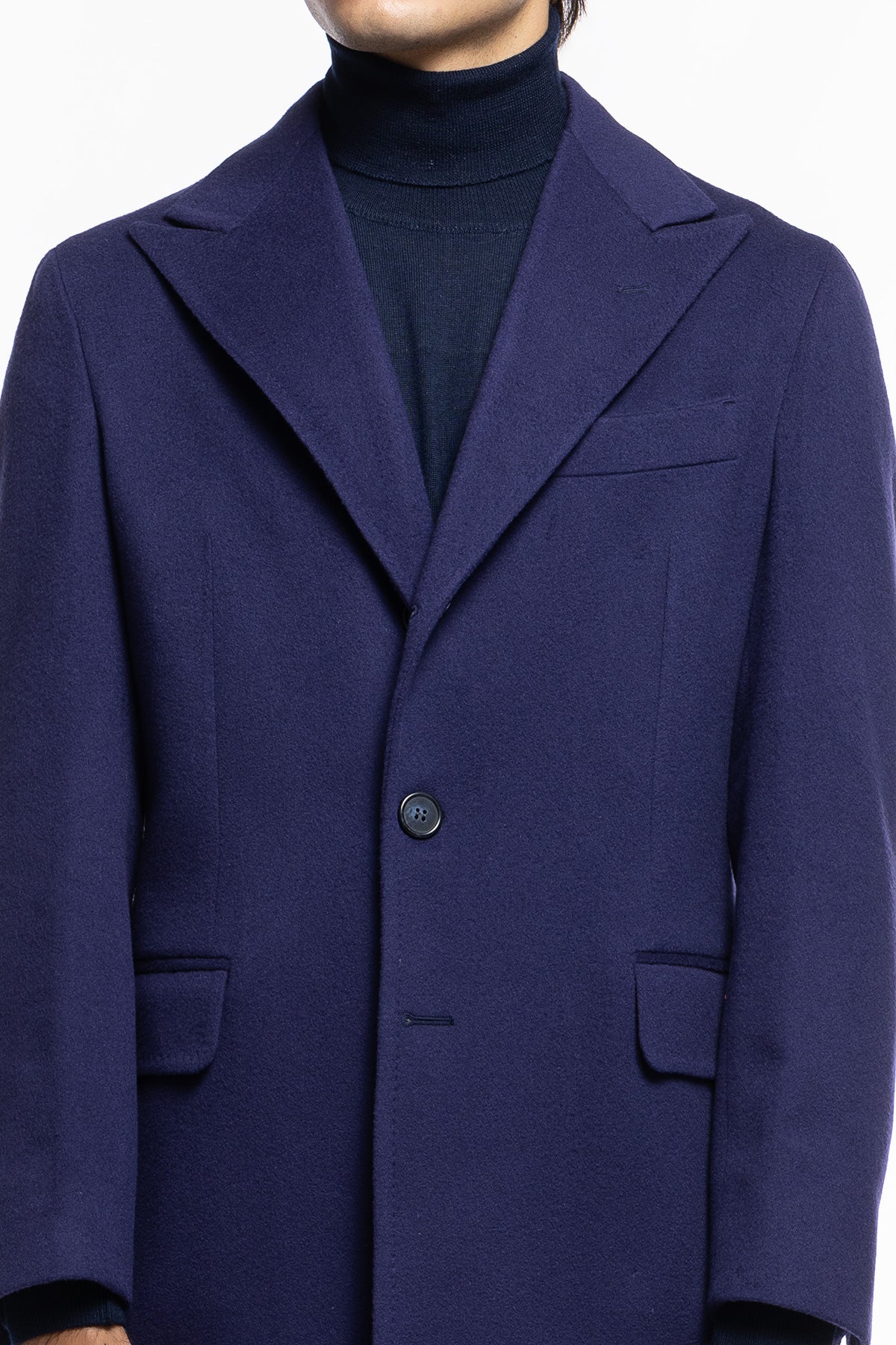Cappotto uomo royal blu monopetto in lana e cashmere Bristol Tessuti Napoli rever 13cm con martingala