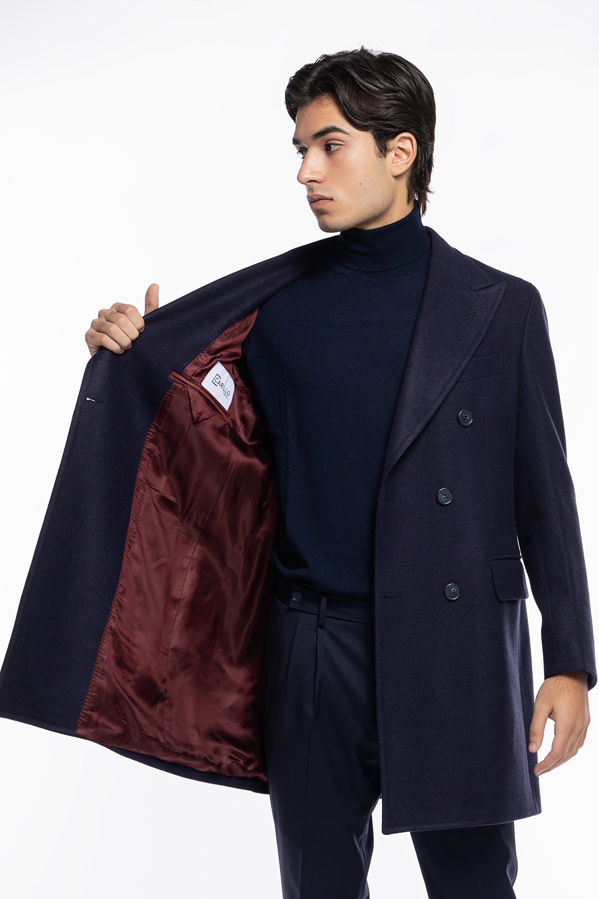 Cappotto uomo blu doppiopetto 6 bottoni con martingala sul retro e polsi con due bottoni