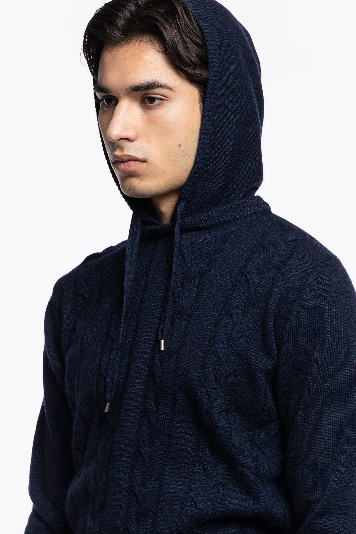 Maglione da uomo blu con cappuccio modello felpa in lana cashmere e treccia interna made in italy