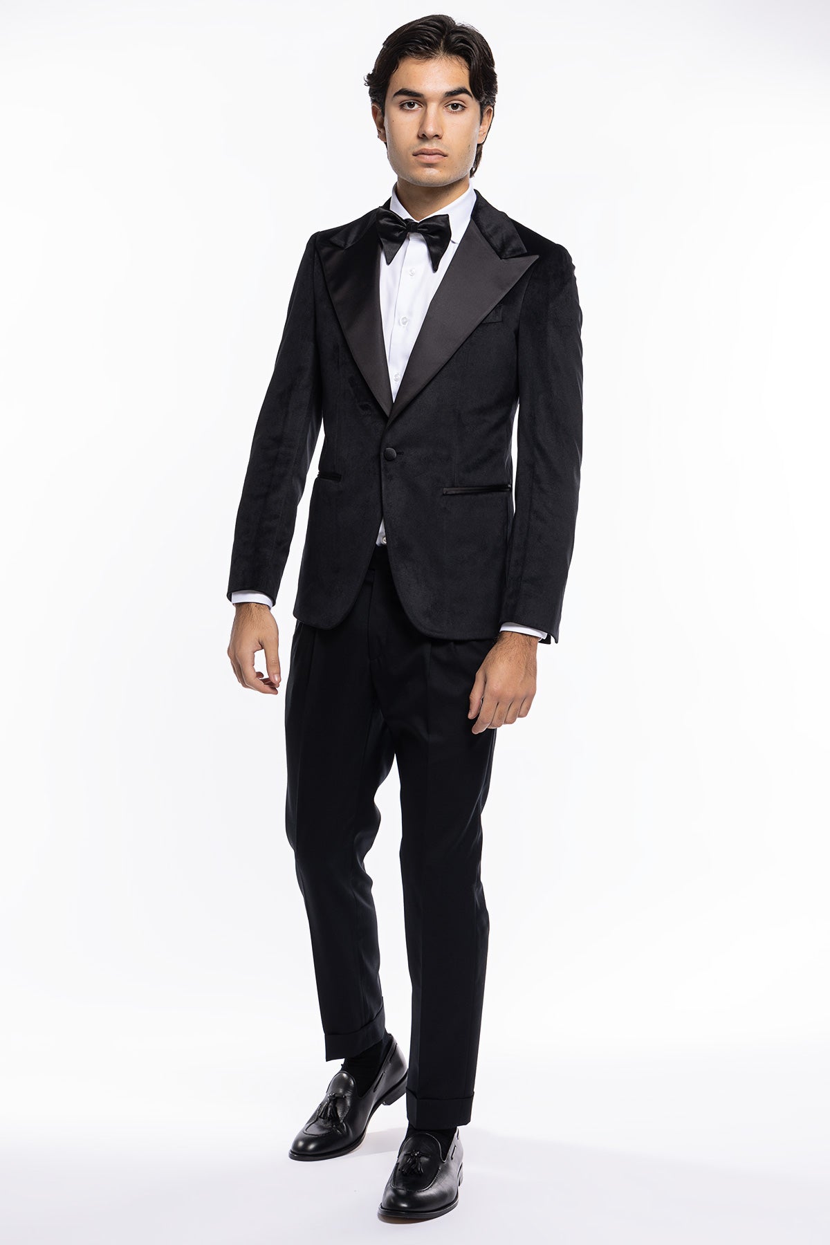 Giacca uomo Monopetto nera in velluto liscio con rever in raso nero sartoriale slim fit