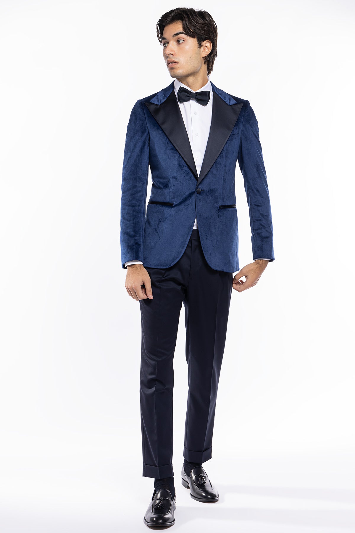 Giacca uomo Monopetto royal blu in velluto liscio con rever in raso blu notte sartoriale slim fit