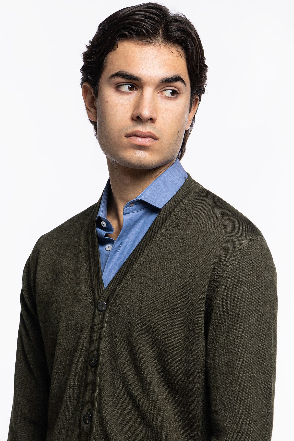 Cardigan uomo verde militare in lana merinos 100% stone wash slim fit made in Italy