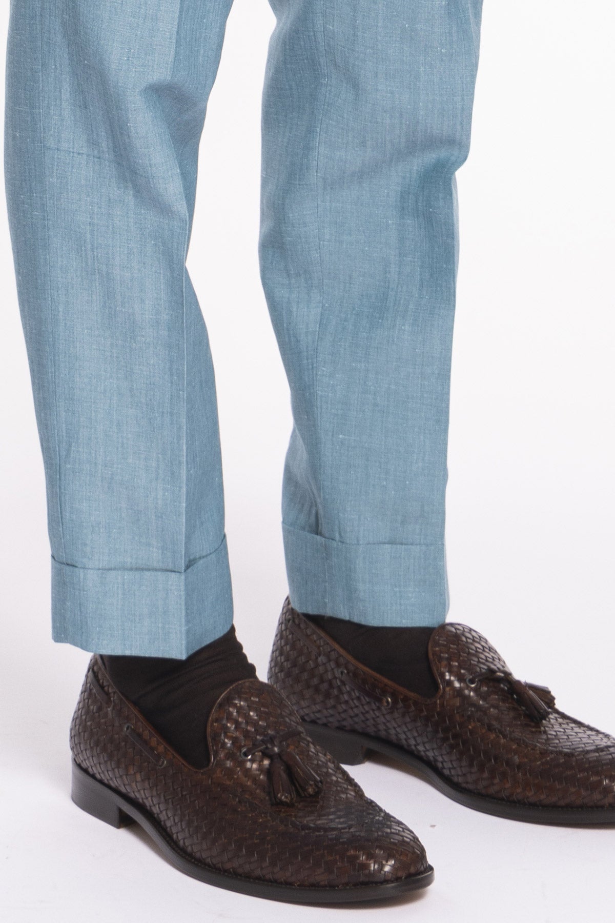 Pantalone uomo azzurro in lino e fresco lana super120's Holland & Sherry vita alta doppia pinces e risvolto 5cm