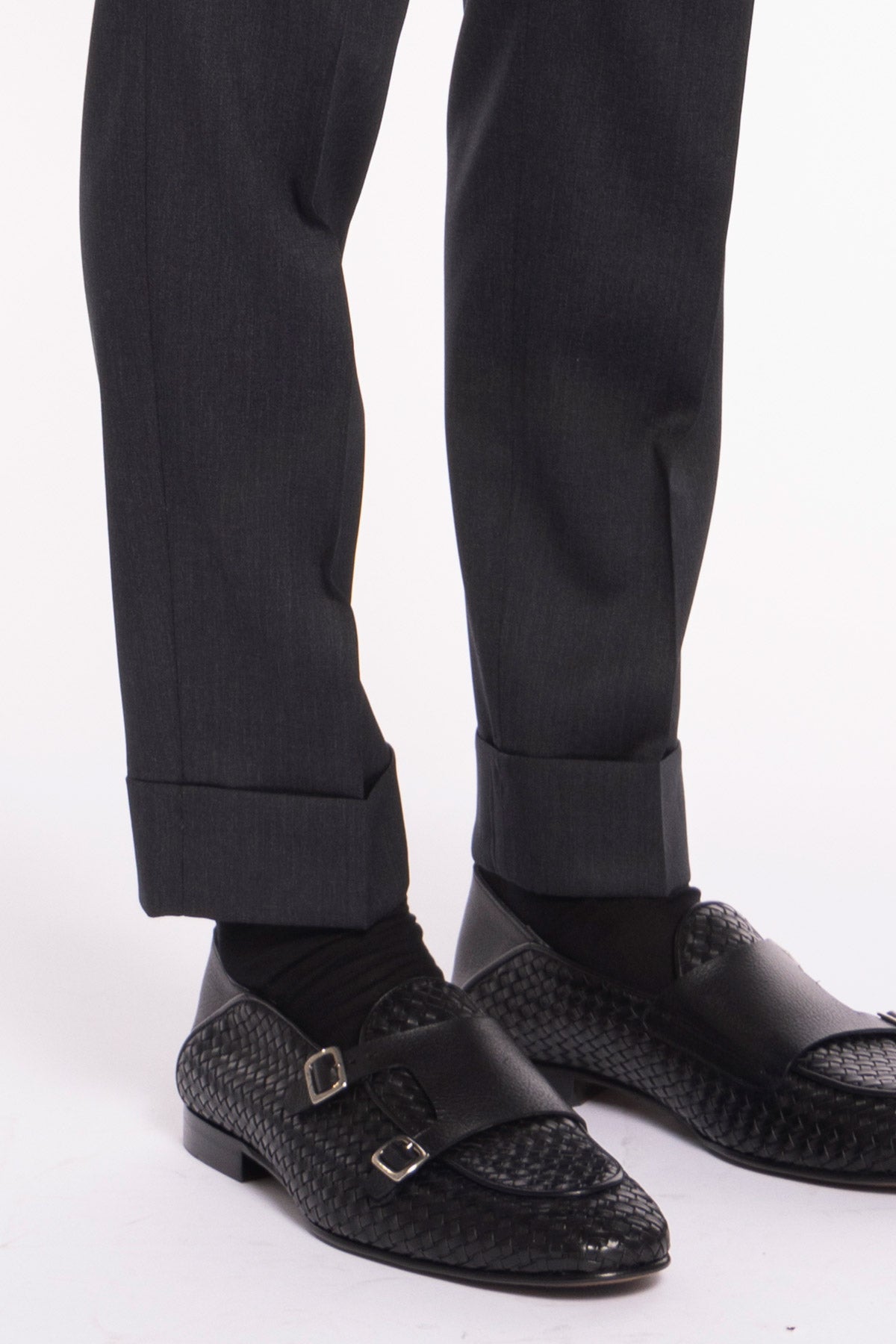Pantalone uomo grigio scuro in fresco lana super 130's Vitale Barberis Canonico vita alta doppia pinces e risvolto 5cm