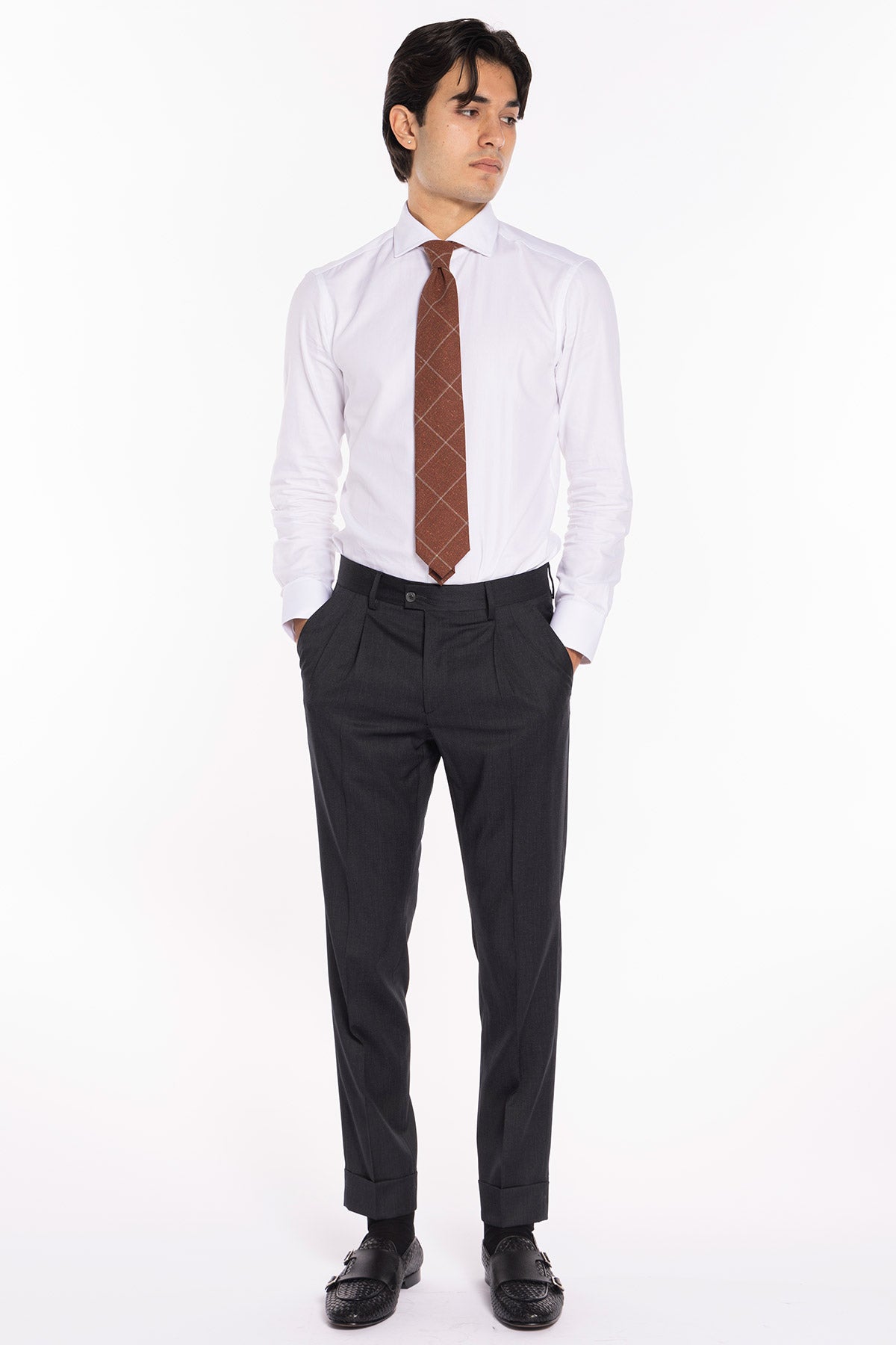 Abito uomo monopetto grigio scuro in fresco lana super 130's Vitale Barberis Canonico Rever a lancia