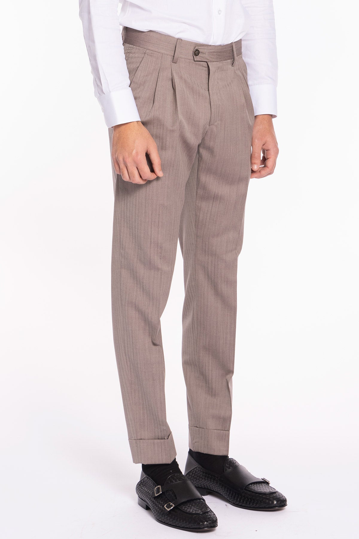 Pantalone uomo fango solaro in lana e seta Holland & Sherry vita alta doppia pinces e risvolto 5cm