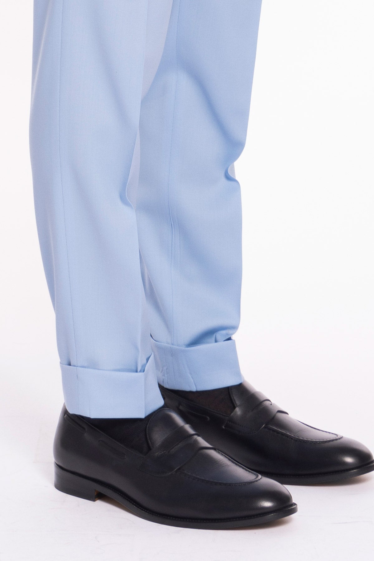 Pantalone uomo azzurro in fresco lana super 130's Bristol tessuti Napoli vita alta con fibbie laterali .