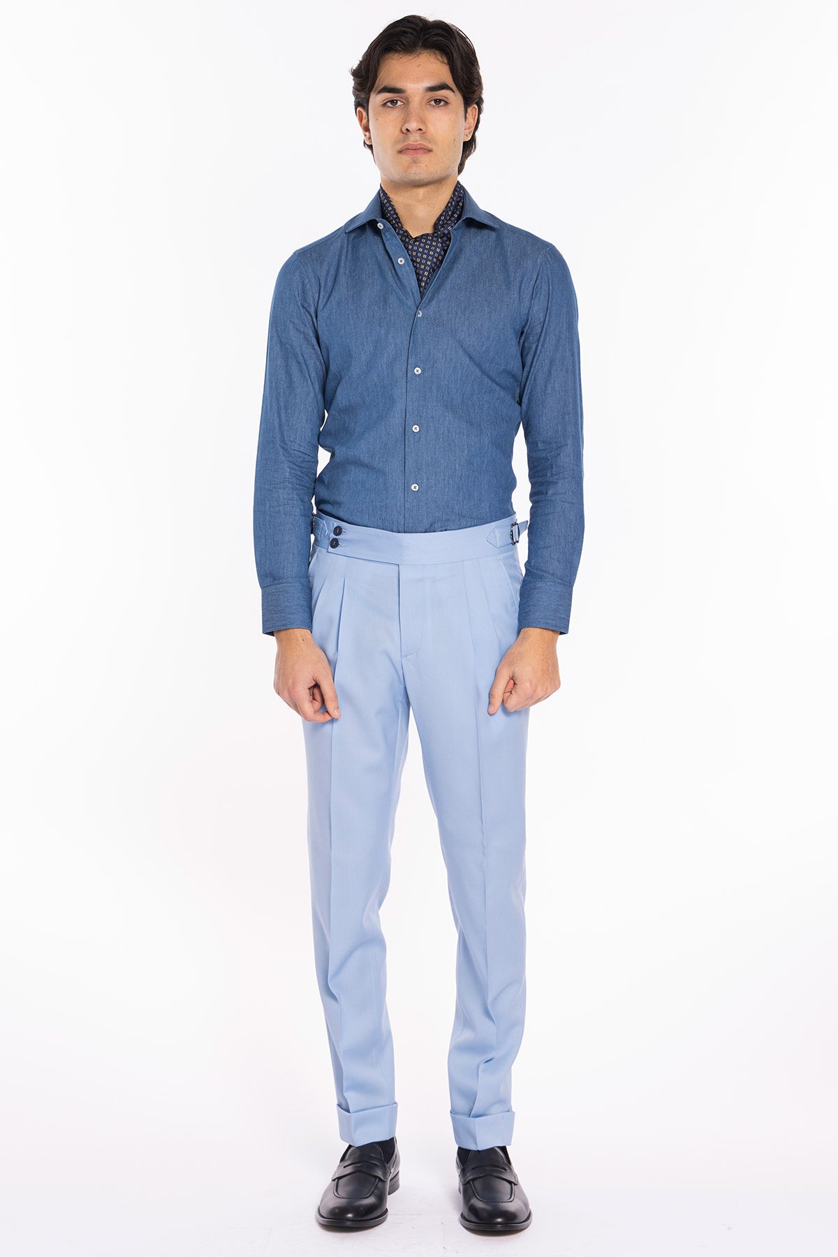 Pantalone uomo azzurro in fresco lana super 130's Bristol tessuti Napoli vita alta con fibbie laterali .