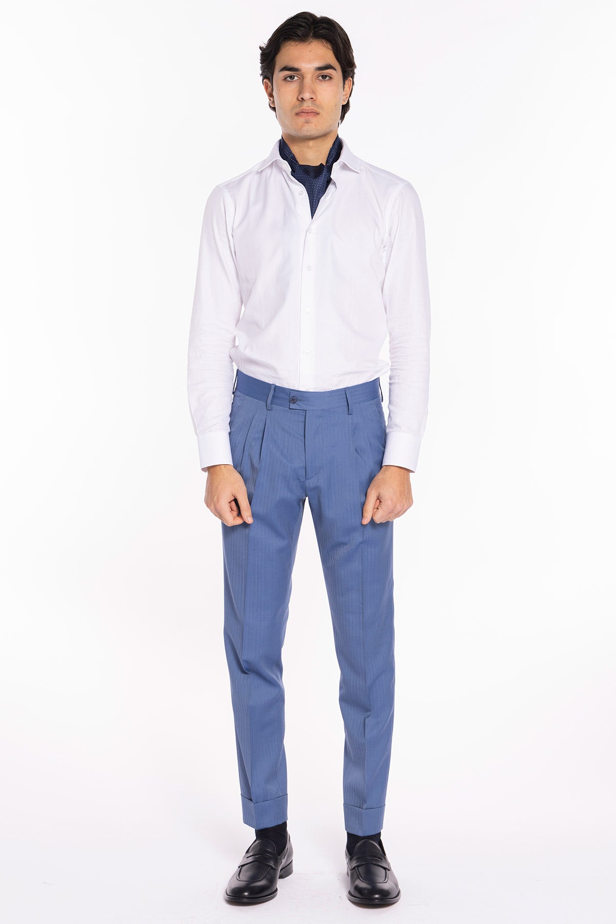 Pantalone uomo vita alta celeste Solaro fresco lana super 120'S e seta Holland & Sherry tasca con 2 pinces e risvolto 5cm