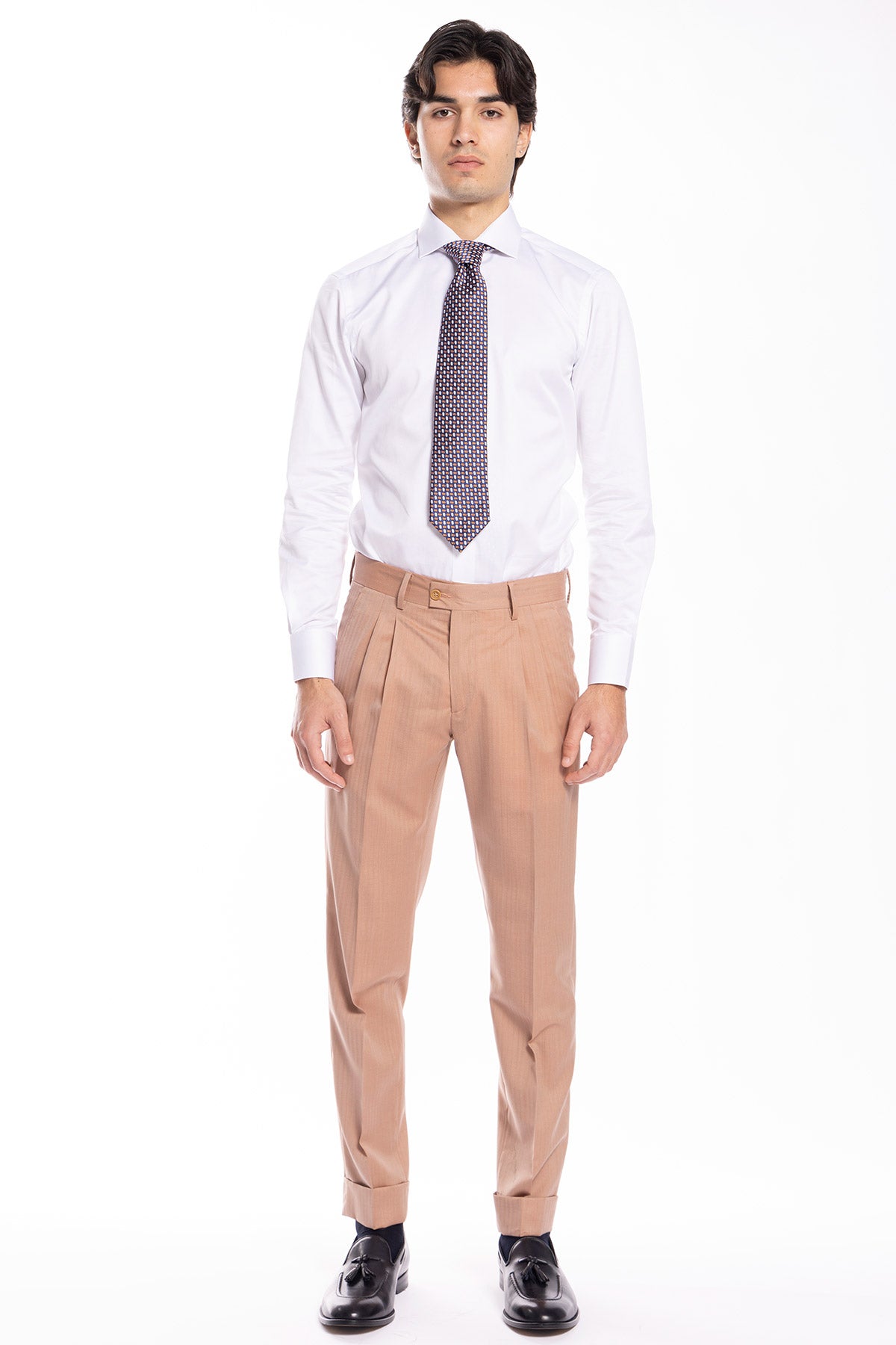 Pantalone uomo vita alta pesca doppia pinces in fresco lana super 100's e seta Solaro Holland & Sherry .