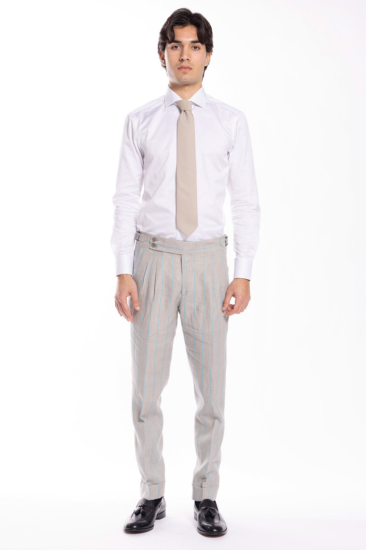 Pantalone uomo beige gessato riga azzurra 100% lino vita alta con fibbie laterali e doppia pinces Bristol tessuti Napoli