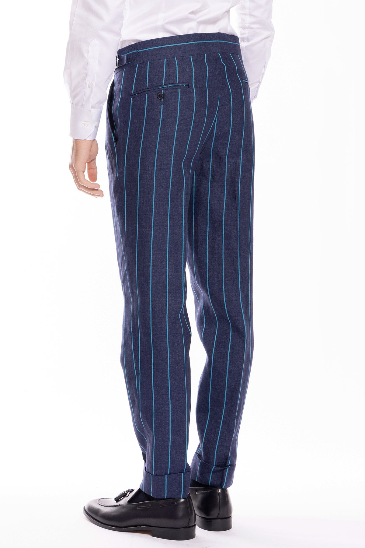 Pantalone uomo vita alta blu denim gessato con riga azzurra 100% lino Bristol Tessuti Napoli con fibbie laterali e doppia pinces
