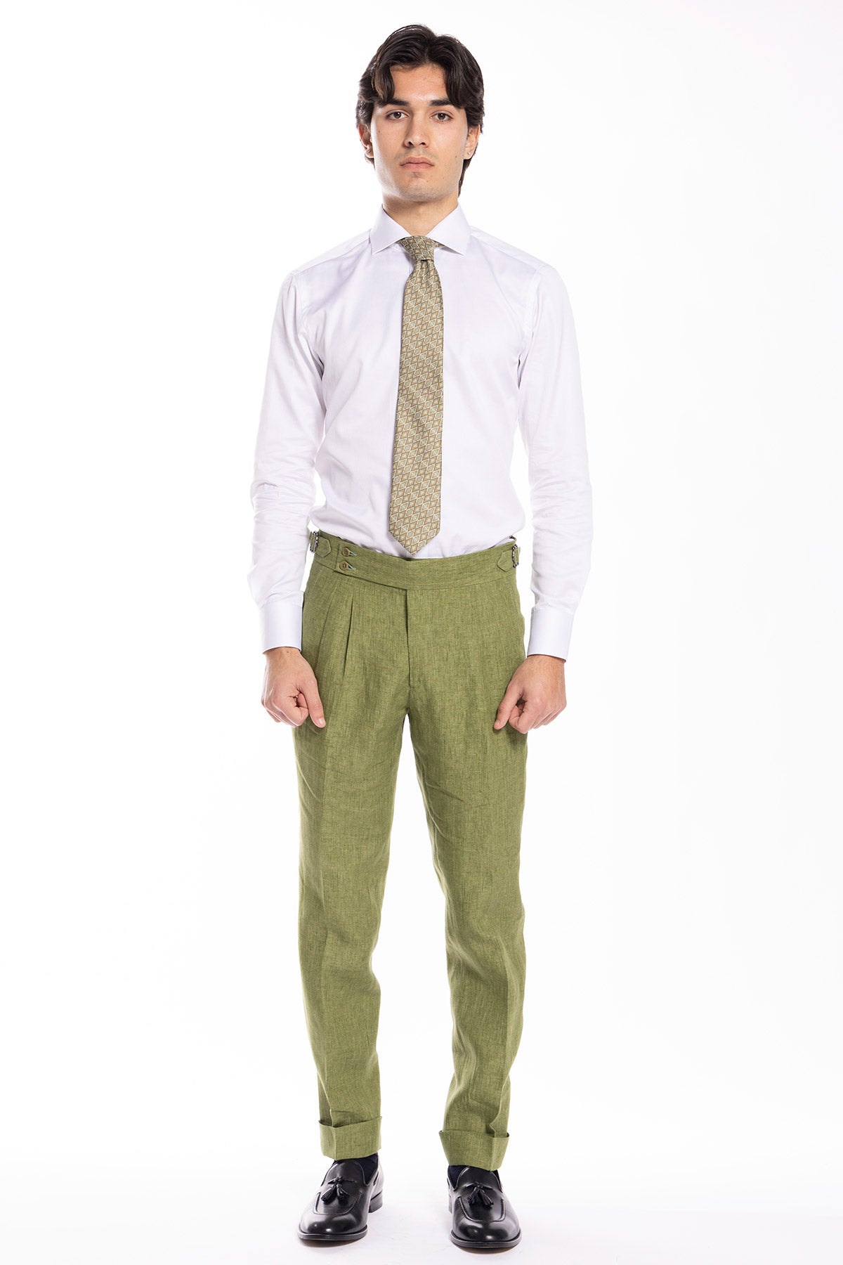 Pantalone uomo vita alta verde in lino 100%  Bristol Tessuti Napoli con doppia pinces e fibbie laterali