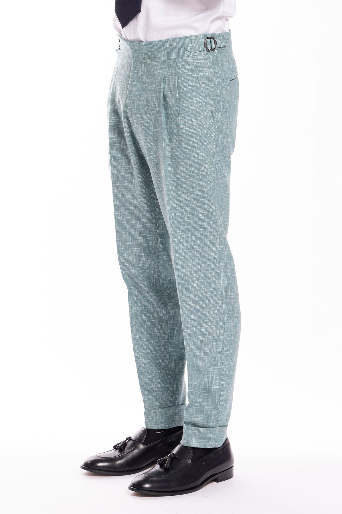 Pantalone uomo vita alta verde tiffany effetto melange misto lana e cotone Bristol Tessuti Napoli con fibbie laterali e doppia pinces .