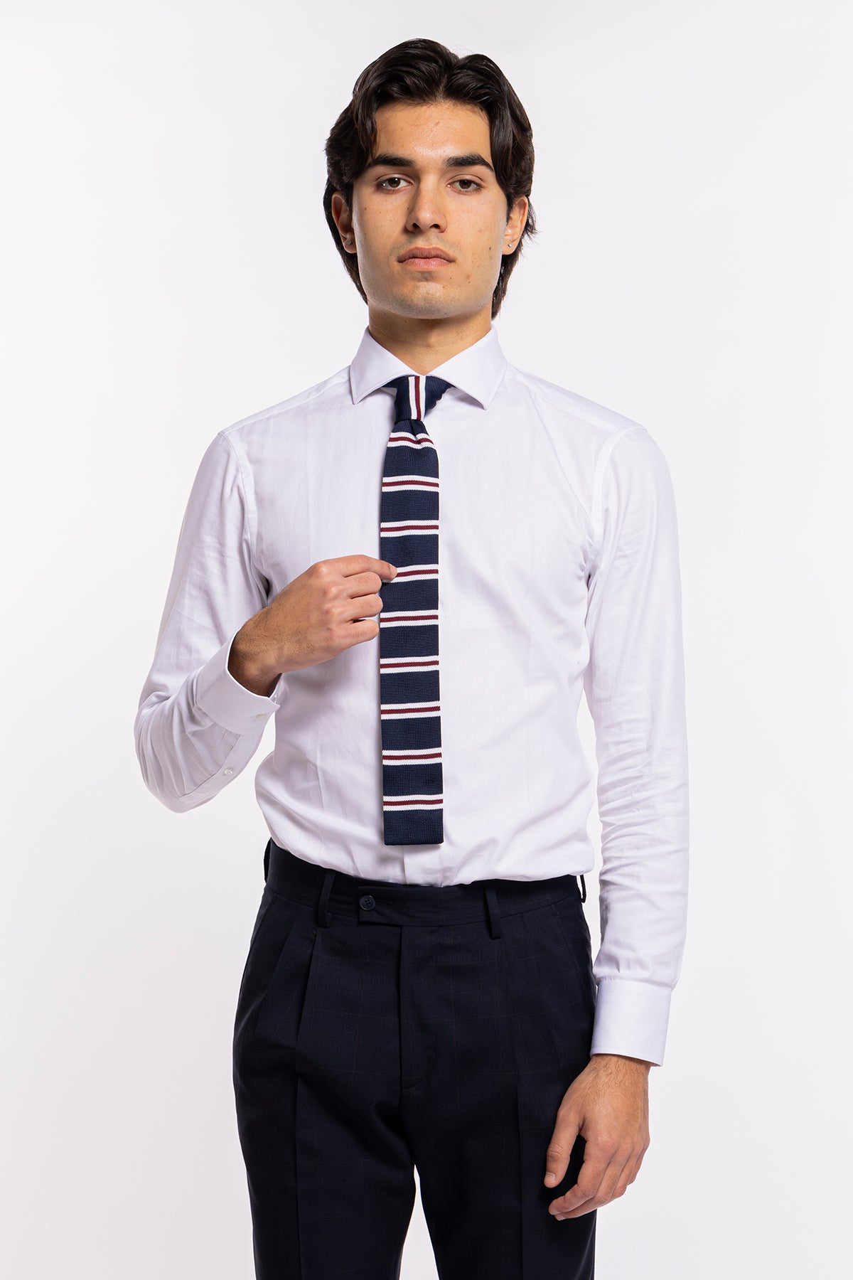 Cravatta uomo Blu in tricot fantasia riga bordeaux e bianca 6cm fondo dritto
