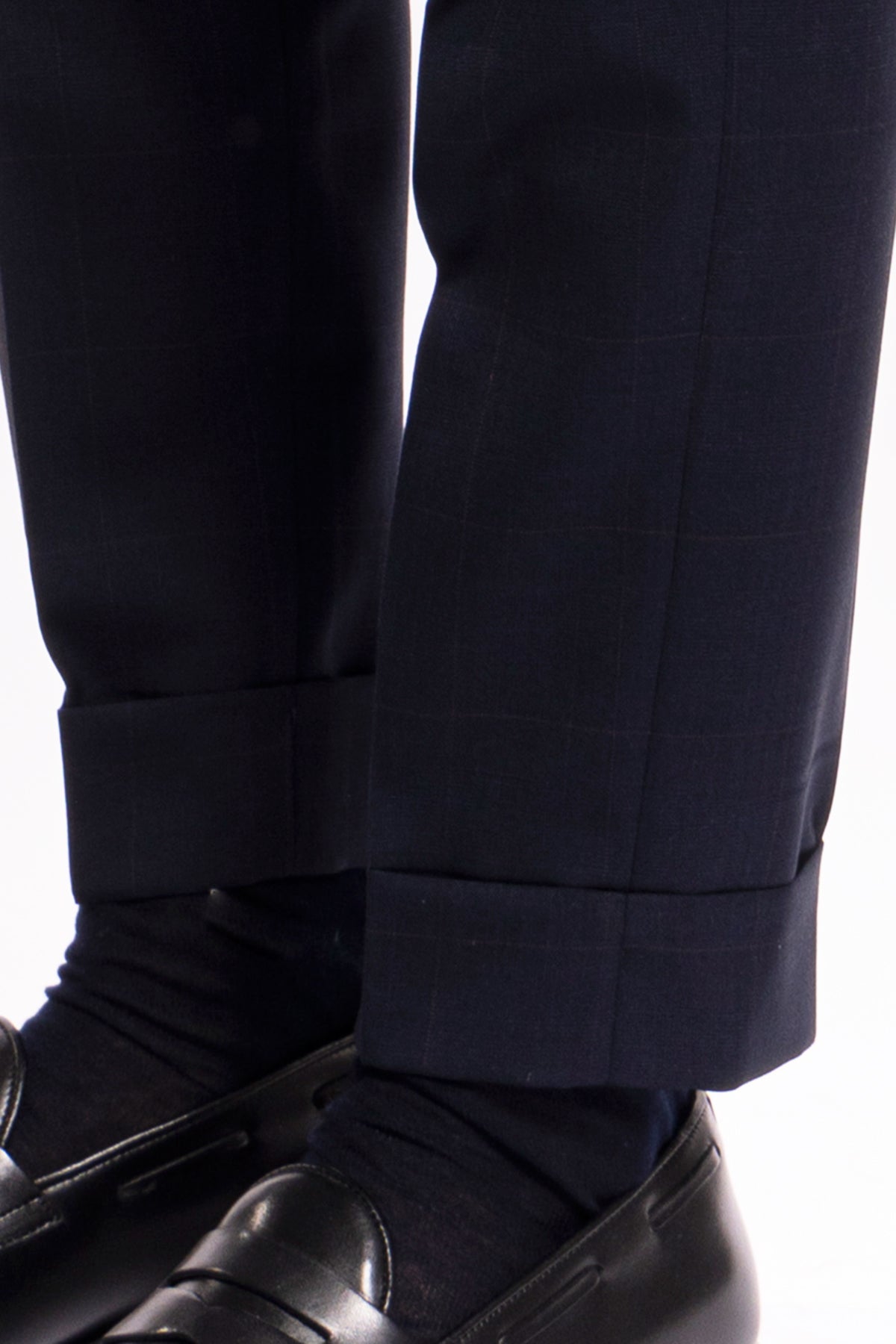 Pantalone uomo vita alta blu quadro rosso fresco lana super 120's Holland & Sherry con doppia pinces e risvolto