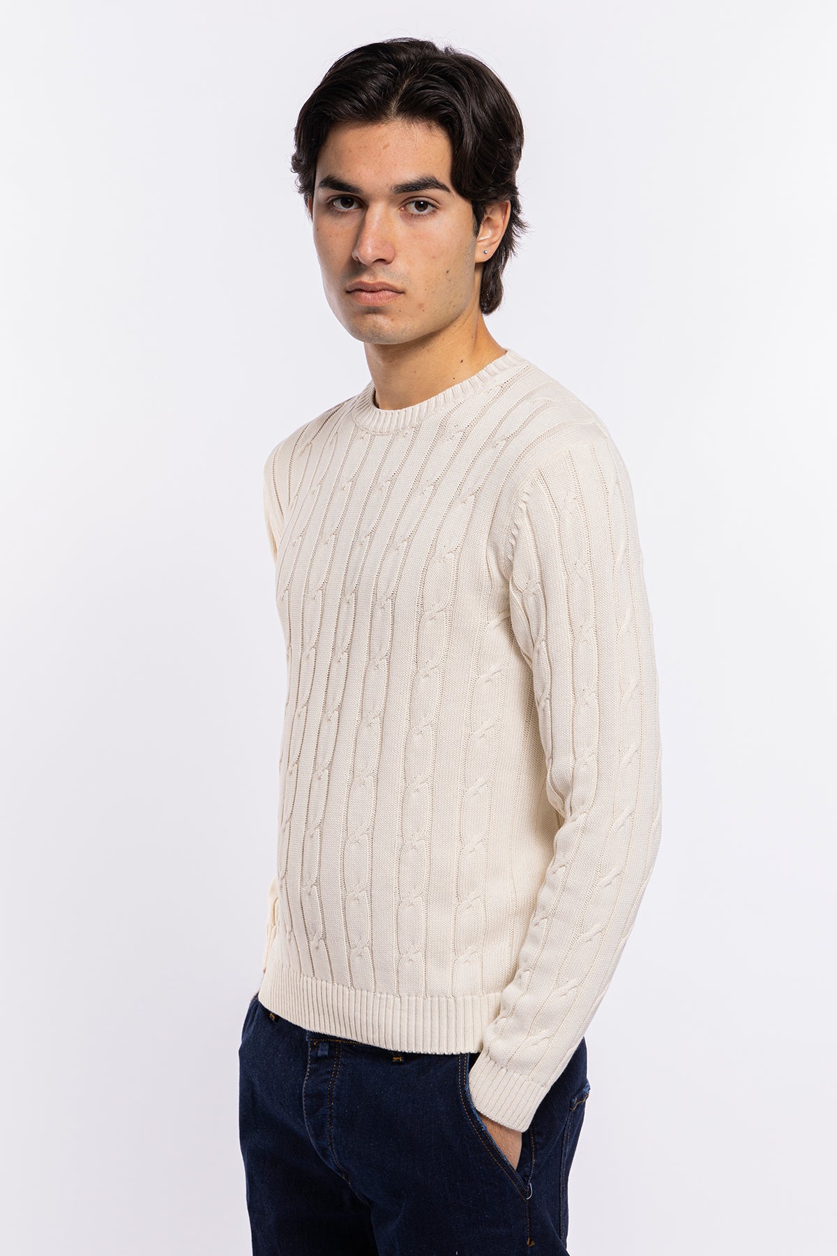 Maglioncino da uomo panna con treccia maniche lunghe 100% cotone di filo tinta unita finezza 7<br />
-