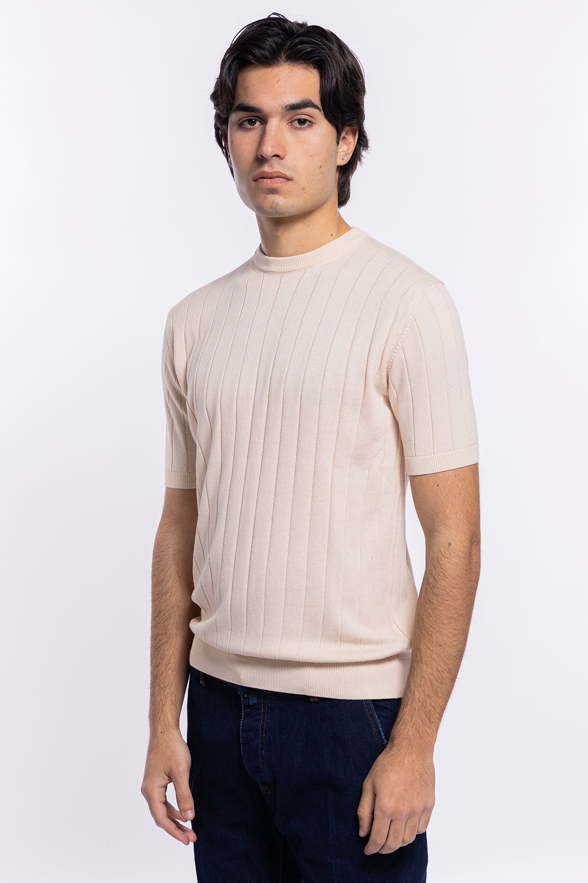 Maglioncino da uomo mezze maniche beige con treccia ricamata interna 100% cotone di filo tinta unita finezza 14