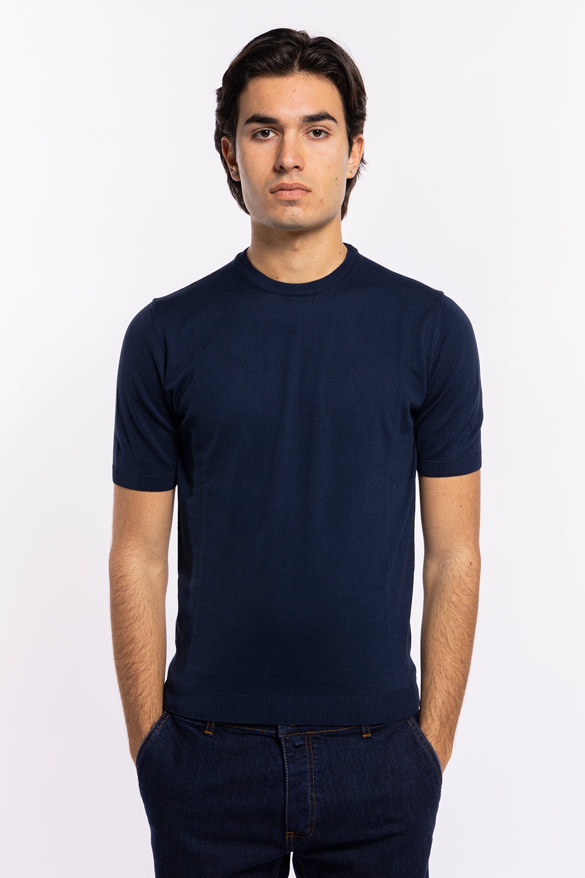 Maglioncino da uomo mezze maniche blu 100% cotone di filo tinta unita finezza 14<br />
-