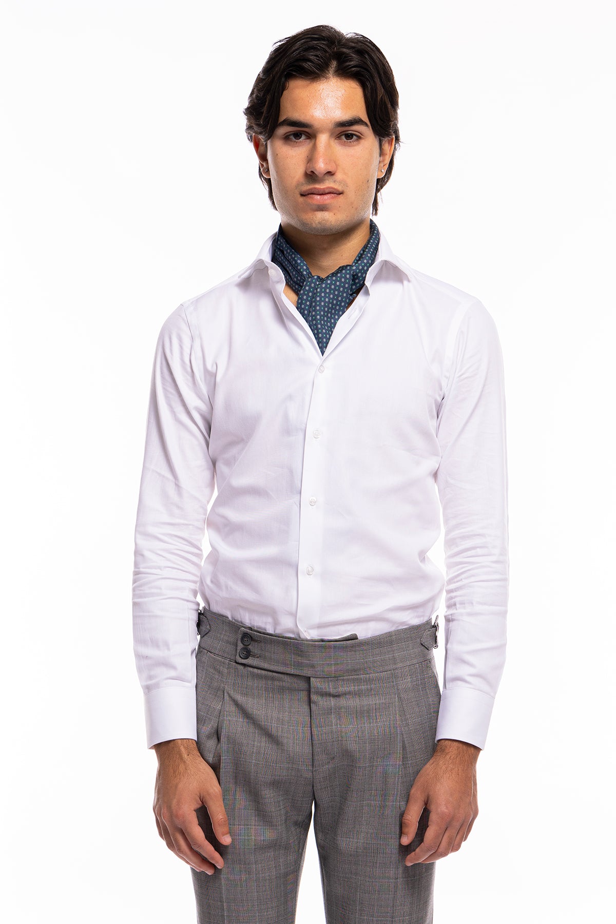 Ascot da uomo blu denim fantasia verde e bianca in pura seta fatti a mano