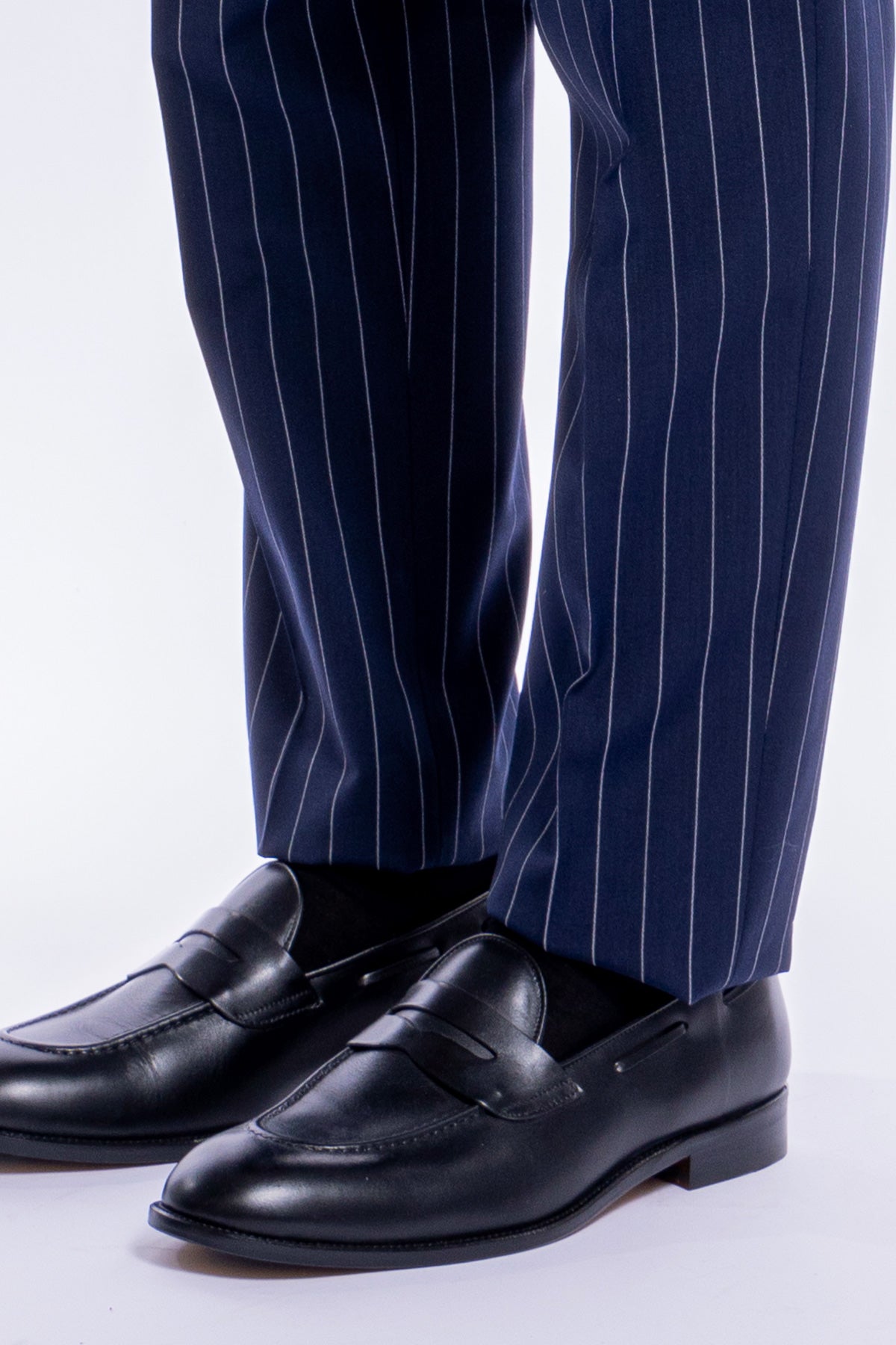 Pantalone uomo blu gessato vita alta tasca america in fresco lana misto con doppia pinces
