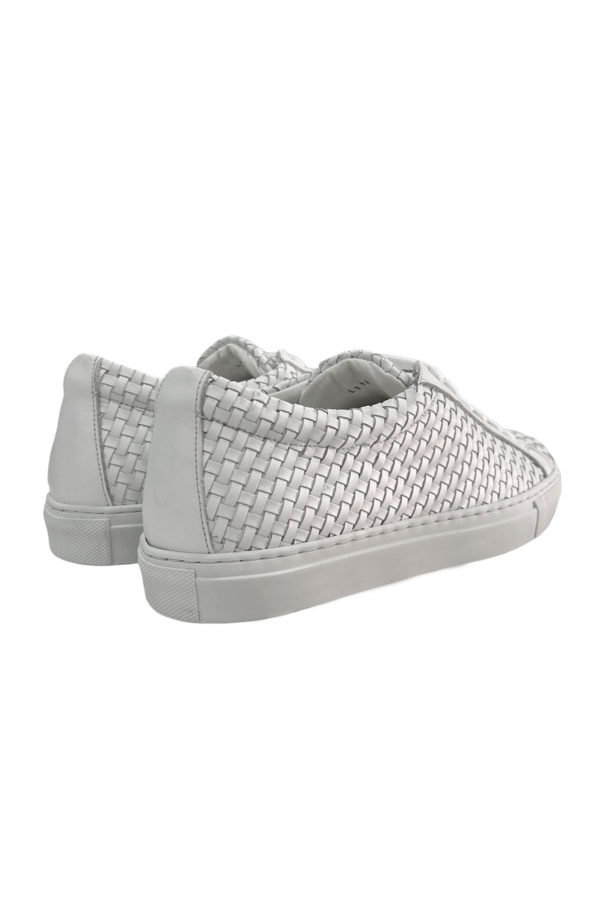Sneakers uomo bianche in vera pelle intrecciata con suola in gomma bianca made in italy