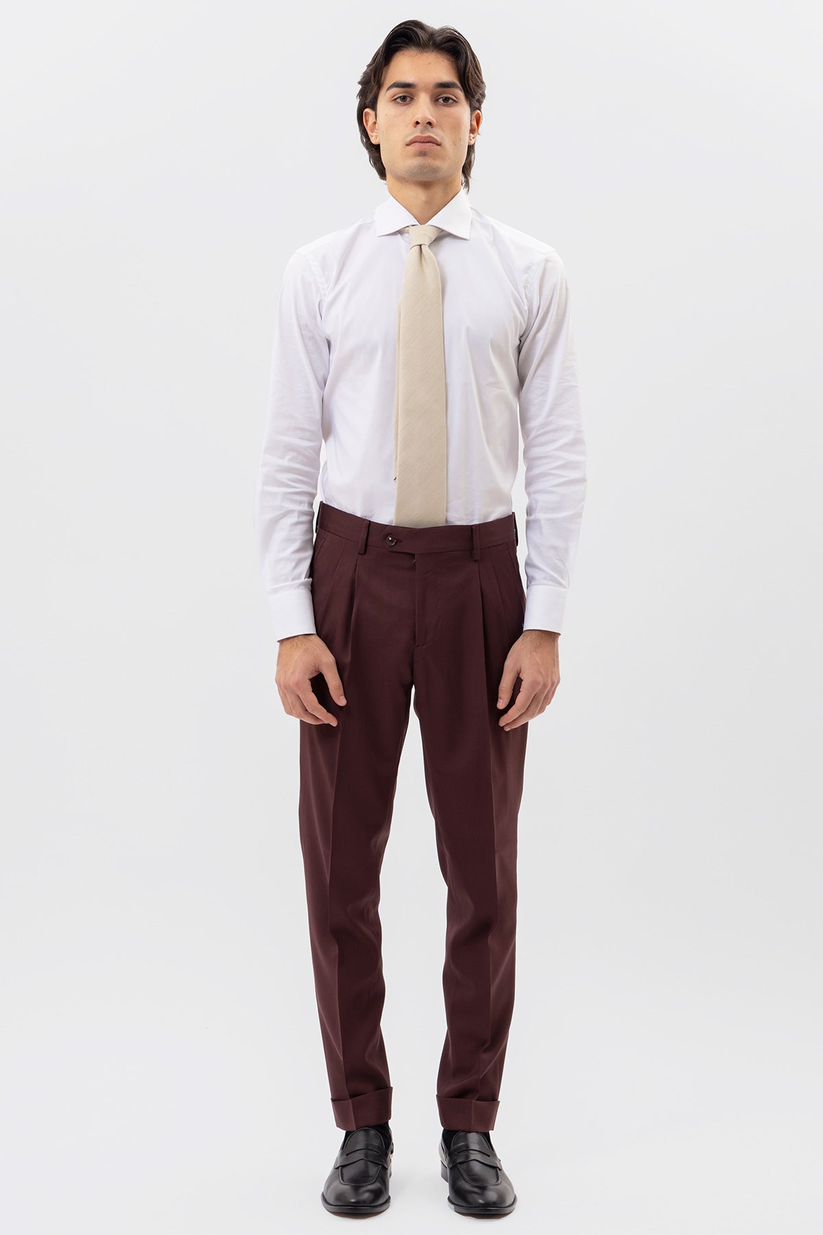 Pantalone uomo bordeaux vita alta in fresco lana super 130's Bristol Tessuti Napoli tasca america con doppia pinces e risvolto di 5cm