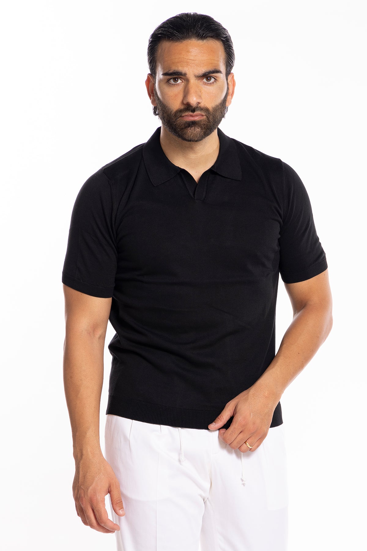 Polo da uomo mezze maniche nera tinta unita 100% cotone di filo tinta unita finezza 14<br />
-